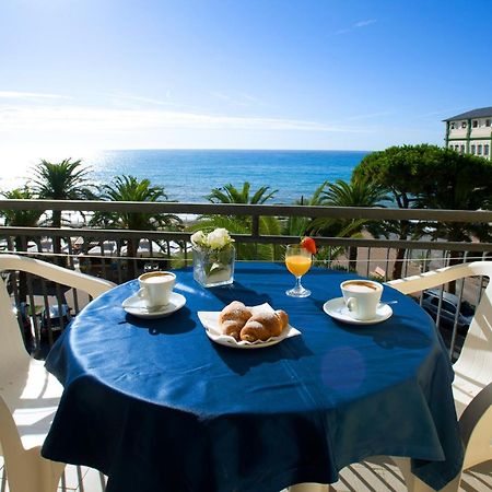 Hotel Lido Pietra Ligure Exterior photo