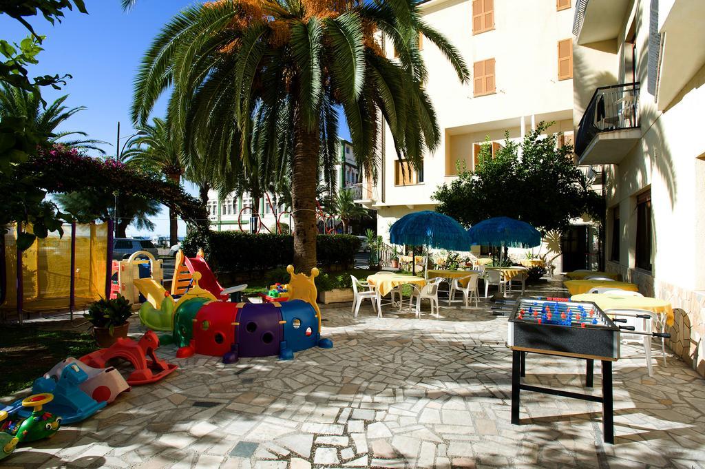 Hotel Lido Pietra Ligure Exterior photo